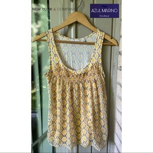 New York & Company — Women’s sleeveless blouse - Size M • Blusa de mujer •